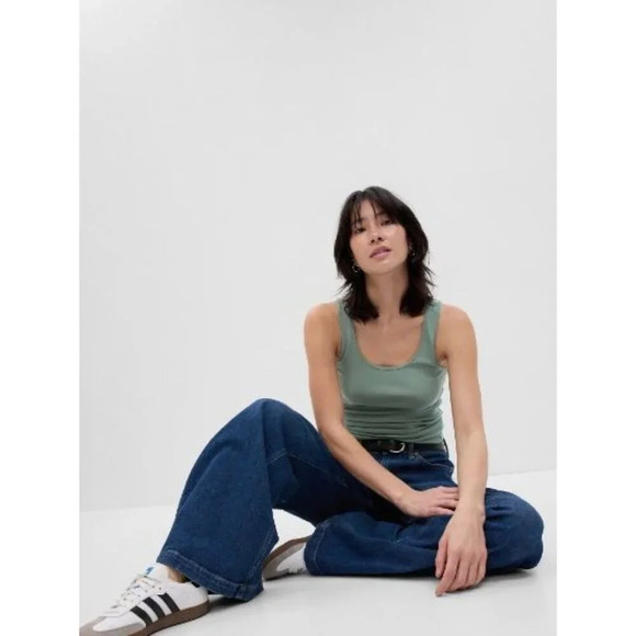 Gap Sage Green Modern Scoop Neck Fitted Tank Top XS - Picture 1 of 5